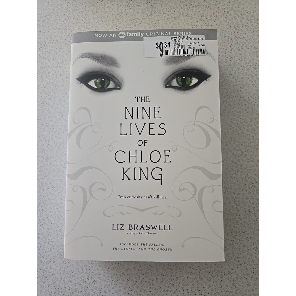 The Nine Lives of Chloe King : The Fallen; The Stolen; The Chosen - Paperback
